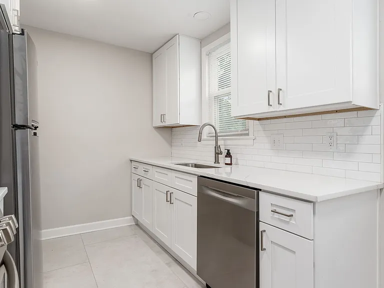 884 S Chesterfield Rd — Photo 21