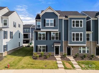 120 August Ln, Matthews, NC 28104