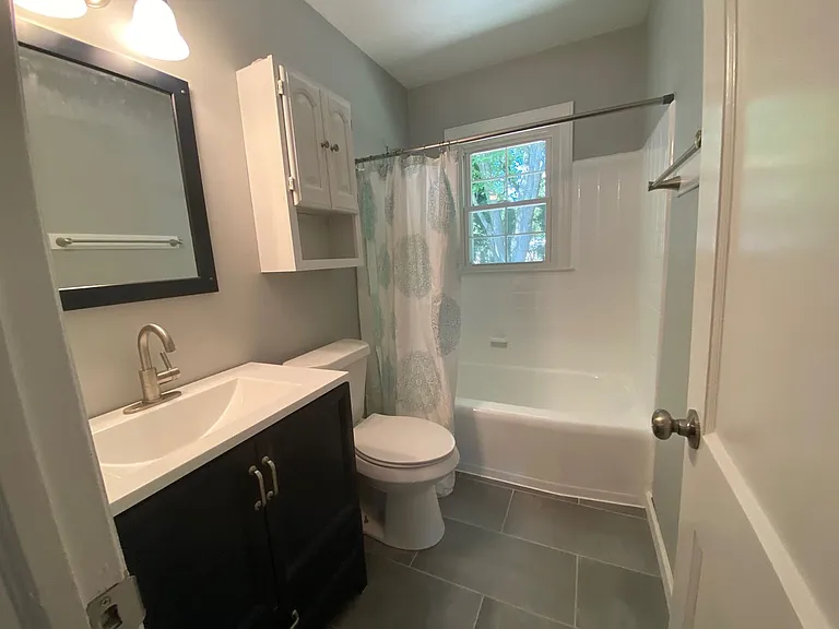 3420 Canterbury St — Photo 11