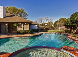 7201 Arbor Oaks Dr, Dallas, TX 75248