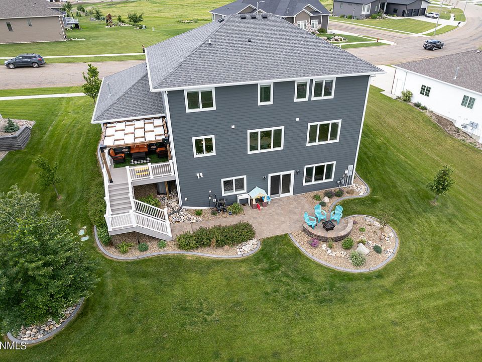 3909 Clairmont Rd, Bismarck, ND 58503 Zillow