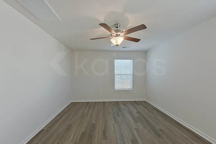111 Overstreet Way — Photo 16