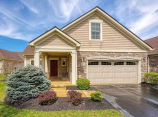 102 Featherstone Ct, Powell, OH 43065