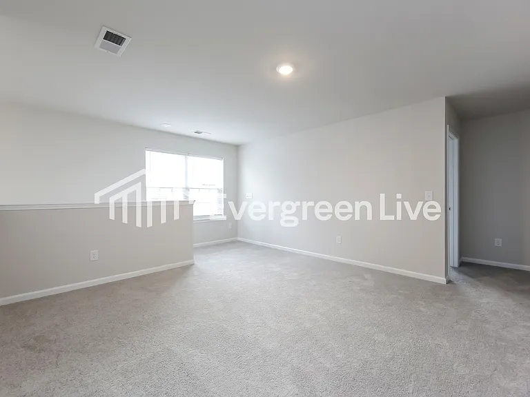 404 Lees Corner Ln — Photo 8