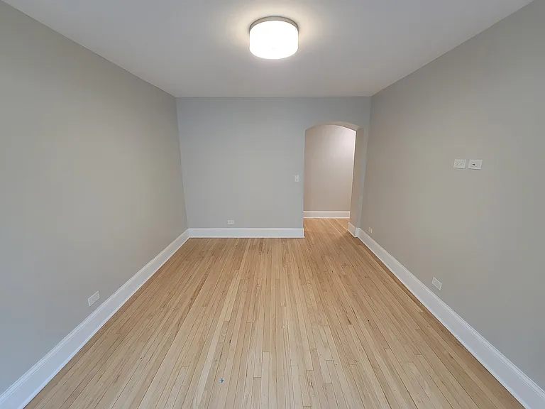 6430 N Richmond St #2W — Photo 4