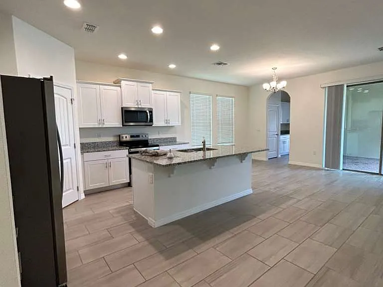 16453 Point Rock Dr — Photo 8
