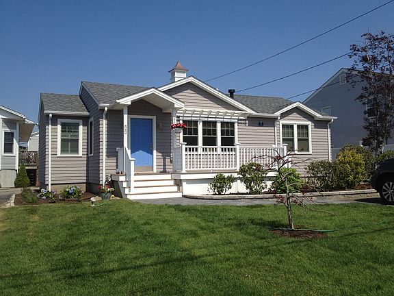 5th image of 55 Winnapaug Rd Unit 8