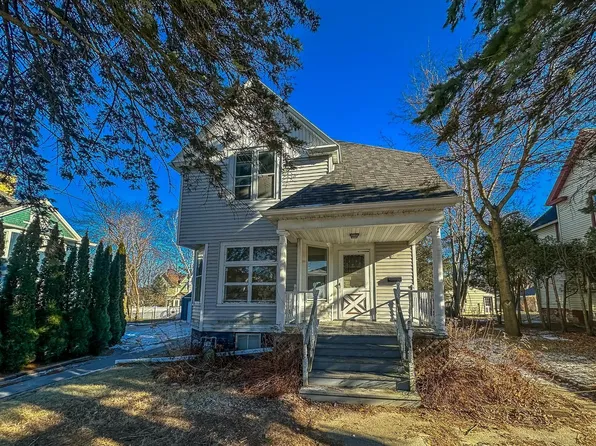 851 North 8th STREET, Manitowoc, WI 54220
