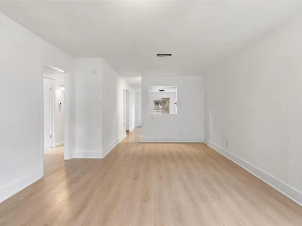 1010 N Bird Creek Dr #B, Austin, TX 78758