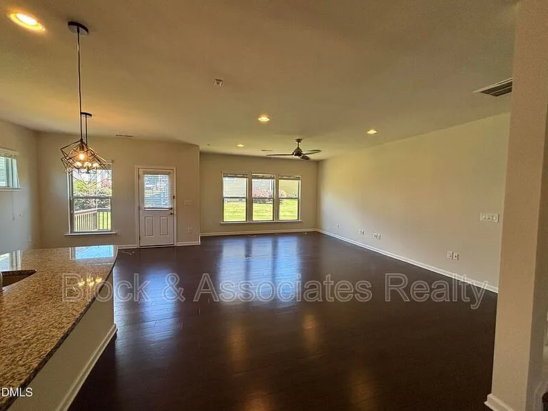 1009 Magnolia Blossom Ln — Photo 8