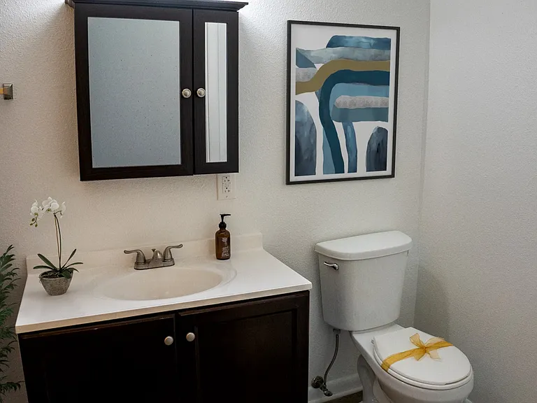 St. Clair Lofts — Photo 16