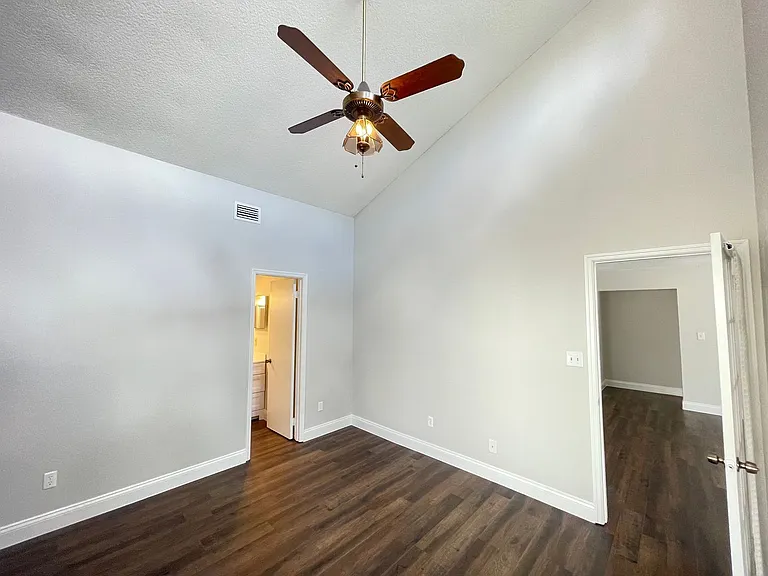 7800 Fernbrook Way — Photo 10