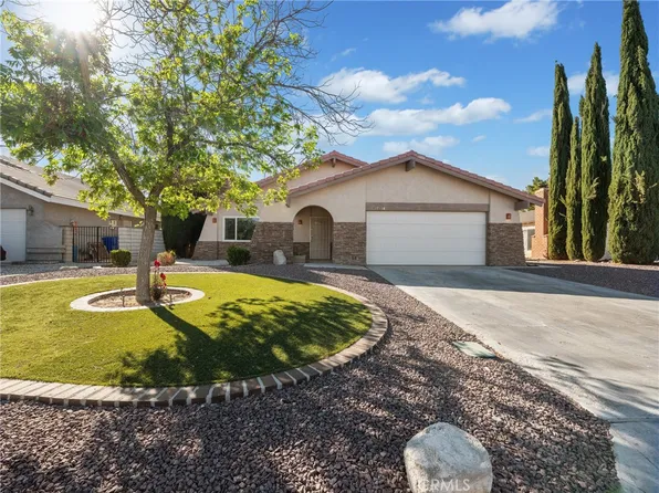27538 Silver Lakes Pkwy, Helendale, CA 92342