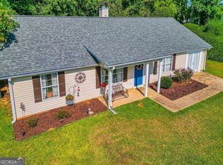 223 Country Meadows Cir, Jenkinsburg, GA 30234