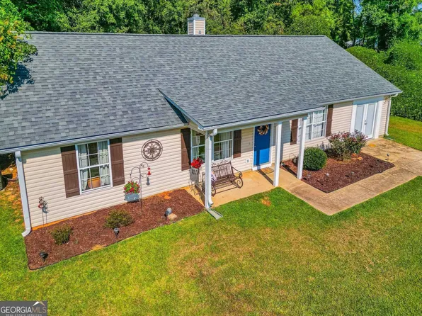 223 Country Meadows Cir, Jenkinsburg, GA 30234
