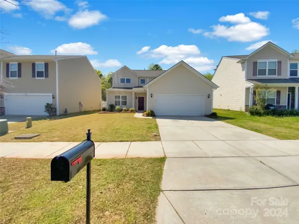 9052 Magnolia Lily Ave, Charlotte, NC 28227