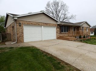 125 Haney Ln, Pittsfield, IL 62363