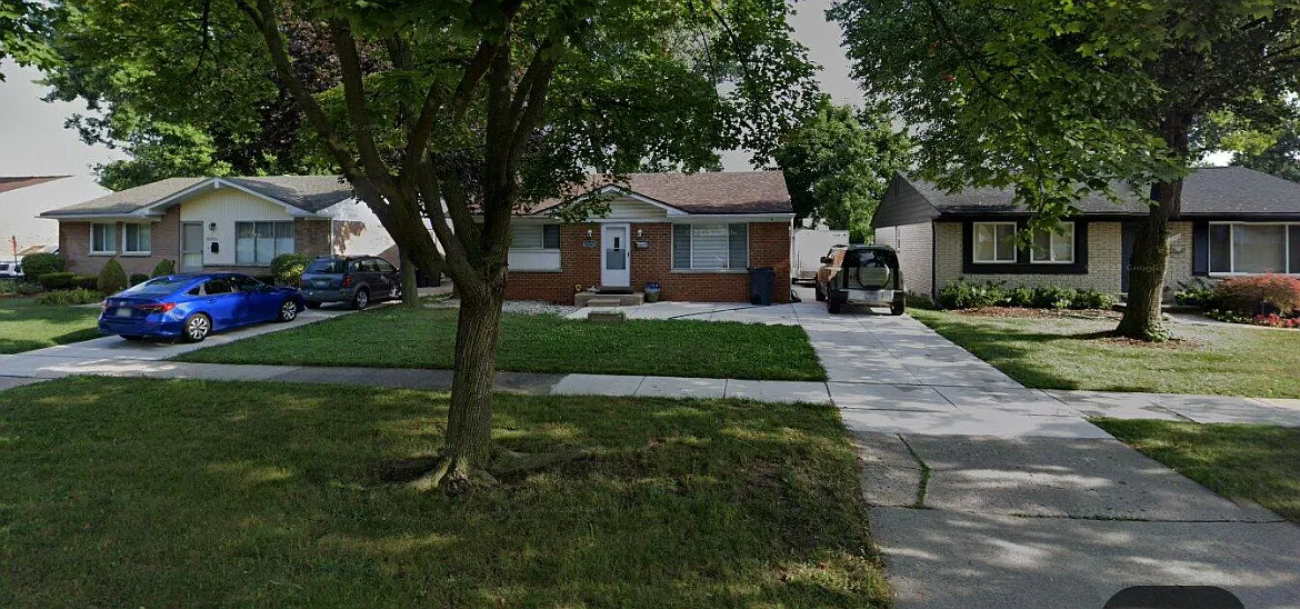 3 bed, 2100 sqft, $2,600 — Photo 1