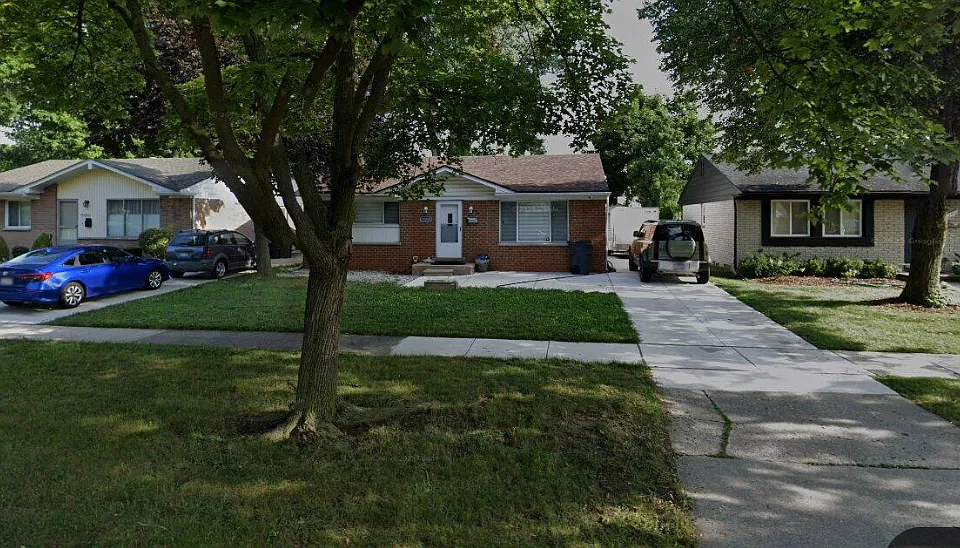 14250 Labelle St
