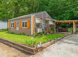 12450 Sunset Dr, Manito, IL 61546