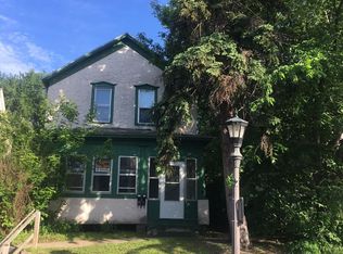 732 3rd St E #1, Saint Paul, MN 55106