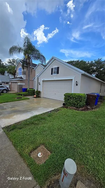 3 bed, 2.0 bath, 1617 sqft, $2,300 — Photo 2