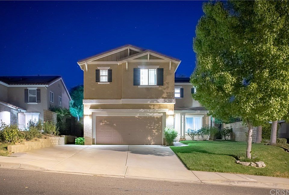 1st image of 29878 Berkshire Pl
