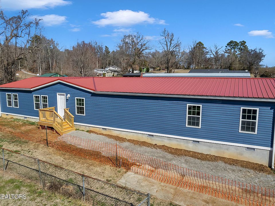 1st image of 409 N Lenoir Ave
