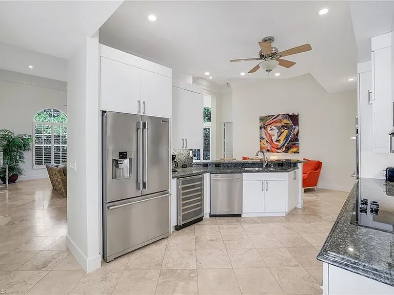 1560 Clermont Dr #D-201 — Photo 4