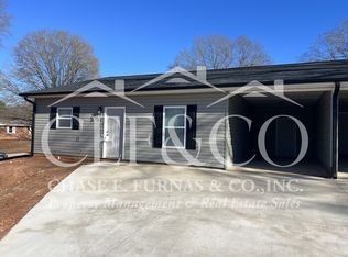 28 Nesbitt Dr #B, Inman, SC 29349