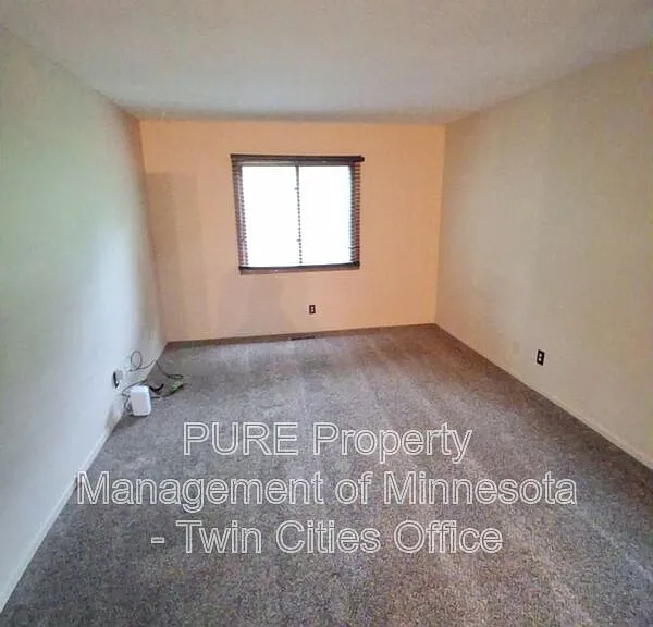 5231 Balmoral Ln — Photo 7