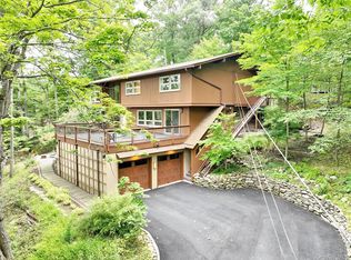 4 Steinway Ct, Suffern, NY 10901