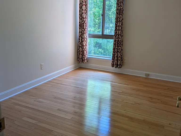 23 Siegtown Rd #7F — Photo 9