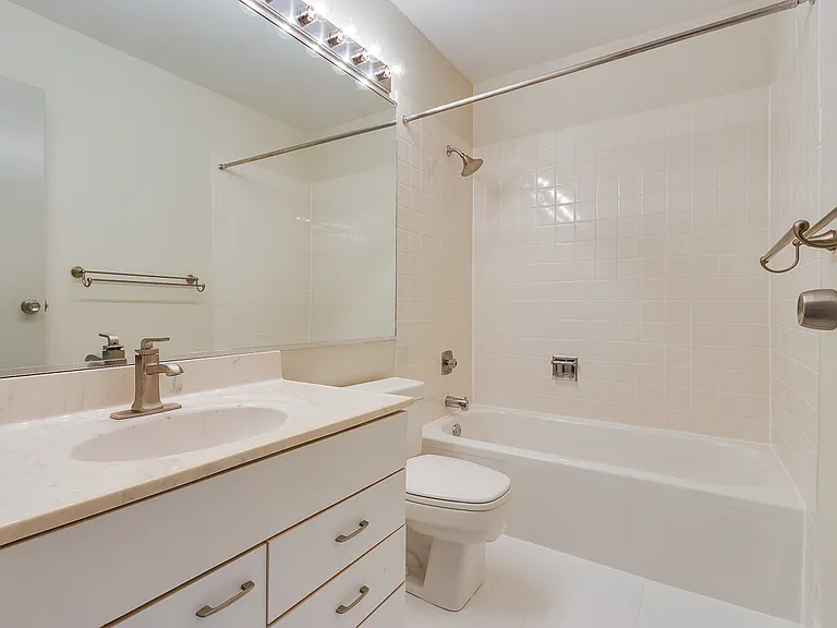 834 Swallow St — Photo 22
