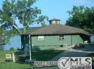 944 Windwood Shores Dr, Edwards, MO 65326