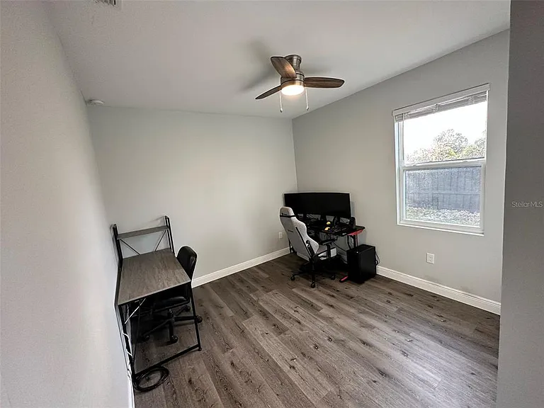 1361 Sacramento St — Photo 19