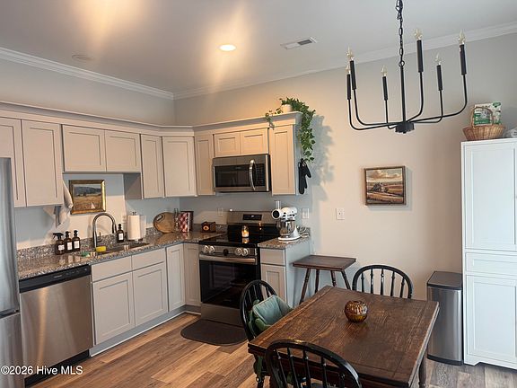 3rd image of 247 Winstead Loop