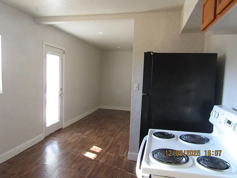 3428 NW Lincoln Ave — Photo 5