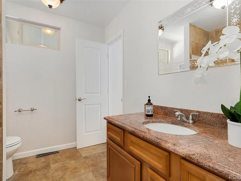 3723 S Granby Way — Photo 23