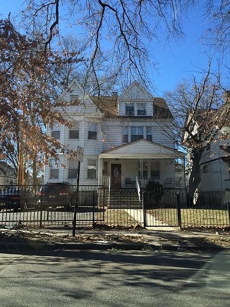 1st image of 15 Lenox St