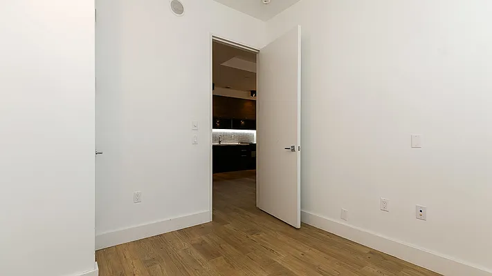 Rented by Nooklyn NYC LLC | media 26