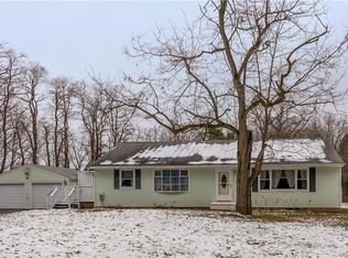 2832 Daansen Rd, Walworth, NY 14568