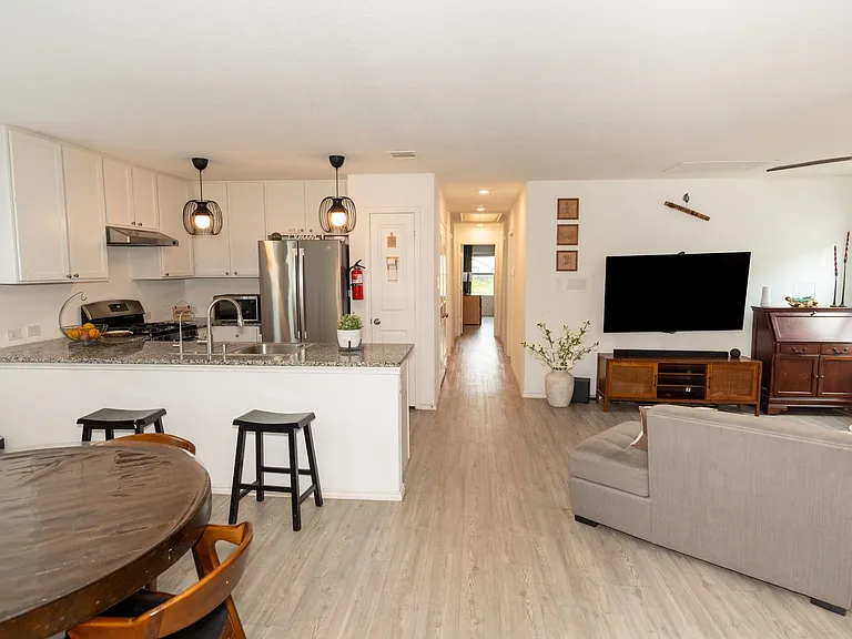 7222 Silos Rdg — Photo 4