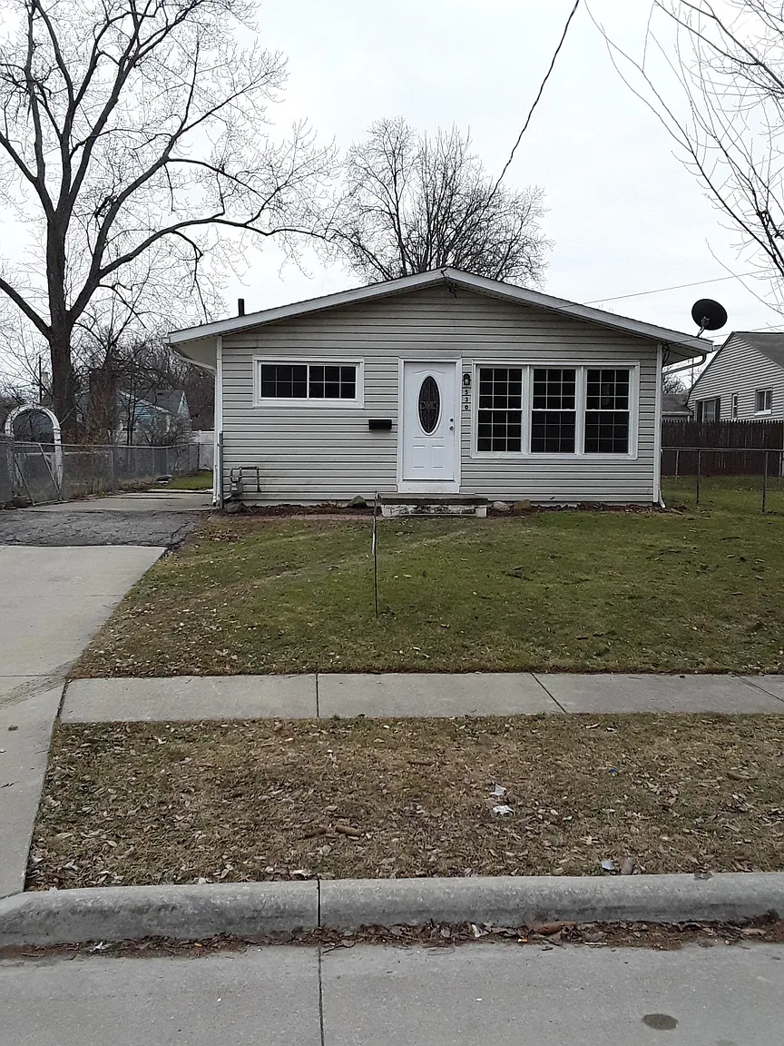 530 W Park Blvd photo 1