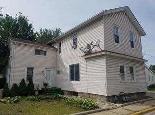 23 Jackson Pl, Aurora, IL 60505