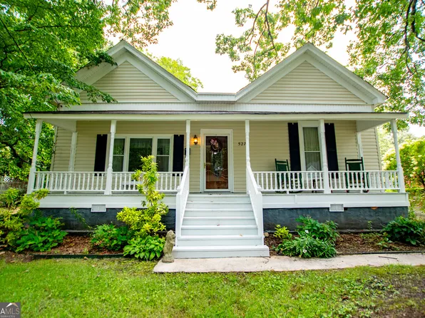 527 College St, Carrollton, GA 30117
