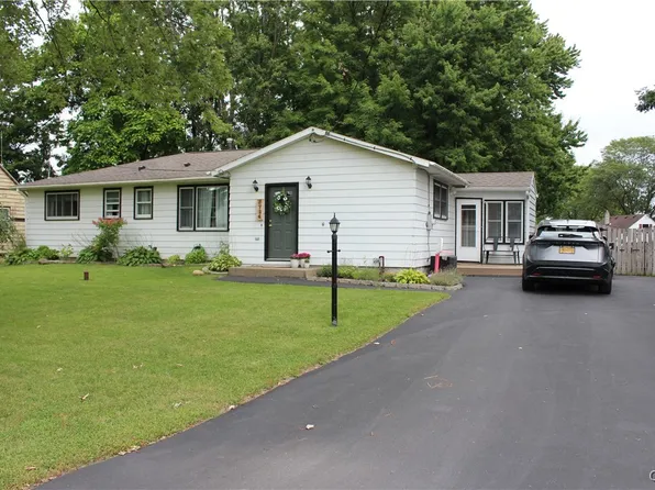 6734 Old Collamer Rd, East Syracuse, NY 13057