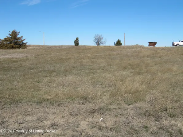 3rd Ave NW, Beach, ND 58621