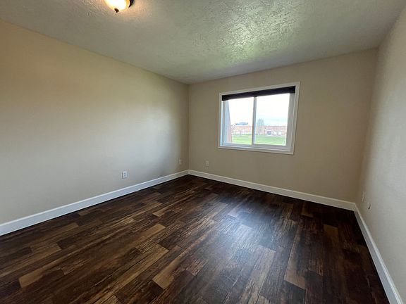 5th image of 1524 20th St S APT 7