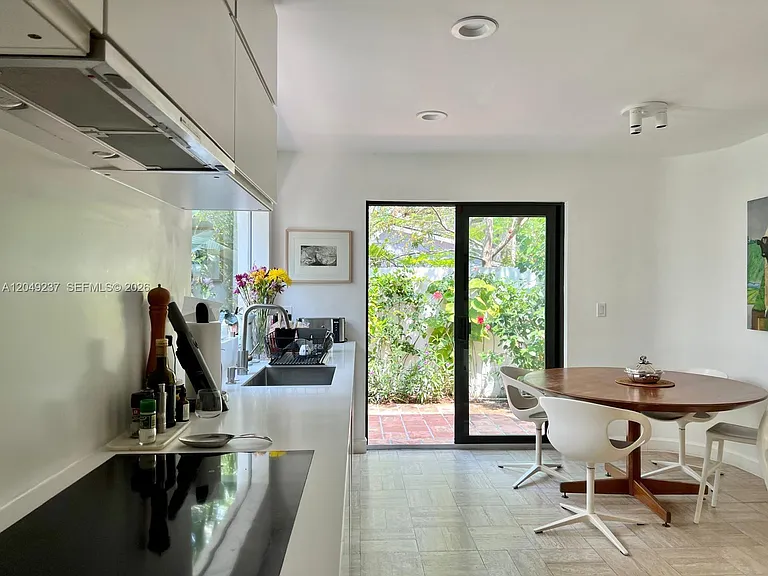 4101 Battersea Rd — Photo 10